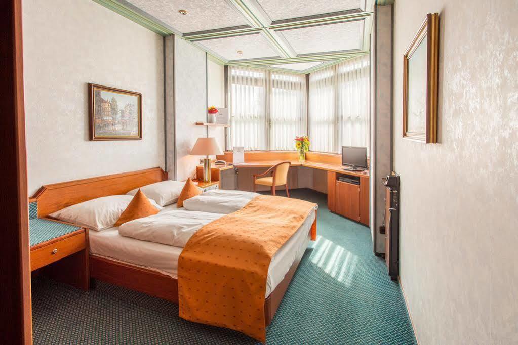 Arotel Best Living Nuernberg Bagian luar foto